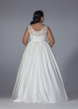 Load image into Gallery viewer, Bridal 202032 Plus