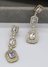 Load image into Gallery viewer, Bridal Earring 1659