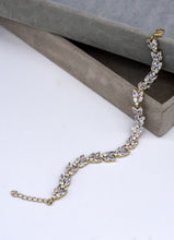 Load image into Gallery viewer, Bridal Bracelet 573