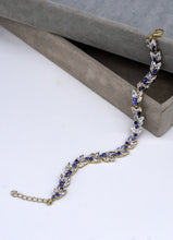 Load image into Gallery viewer, Bridal Bracelet 573