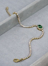 Load image into Gallery viewer, Bridal Bracelet 574