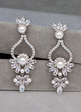 Load image into Gallery viewer, Bridal Earring 1661