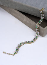 Load image into Gallery viewer, Bridal Bracelet 573