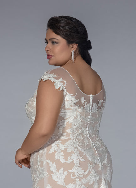 Bridal Gowns for Curvy Woman