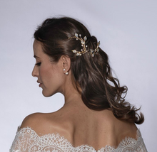Load image into Gallery viewer, Bridal Earring 1701
