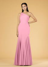 Load image into Gallery viewer, Bridesmaid 81002
