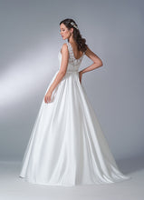 Load image into Gallery viewer, Bridal 202032Ty
