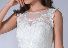 Load image into Gallery viewer, Add Lining to bodice
