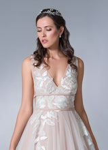 Load image into Gallery viewer, Bridal 202033Ty
