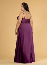 Load image into Gallery viewer, Bridesmaid 81018
