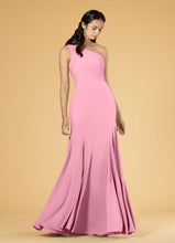 Load image into Gallery viewer, Bridesmaid 81002
