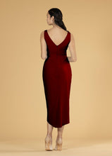 Load image into Gallery viewer, Bridesmaid 81019
