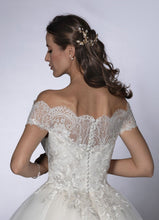Load image into Gallery viewer, Bridal 202074
