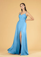 Load image into Gallery viewer, Bridesmaid 81022
