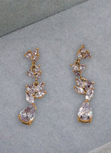 Load image into Gallery viewer, Bridal Earring 1658
