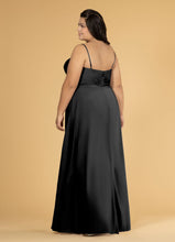 Load image into Gallery viewer, Bridesmaid 81018
